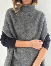 Indlæs billede til gallerivisning Darcy Cape