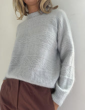 Indlæs billede til gallerivisning Porcelain Damask Sweater