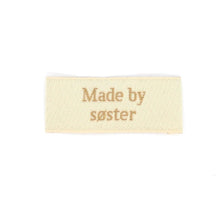 Indlæs billede til gallerivisning Label Made by søster (stof)