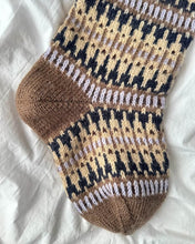 Indlæs billede til gallerivisning Opskrift på Celeste Julesok fra PetiteKnit