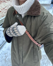 Indlæs billede til gallerivisning Opskrift på Celeste Vanter fra PetiteKnit