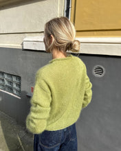 Indlæs billede til gallerivisning Opskrift på Cloud Blouse fra PetiteKnit