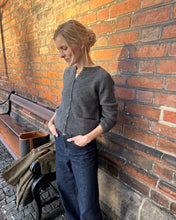Indlæs billede til gallerivisning Opskrift på Copenhagen Cardigan fra PetiteKnit