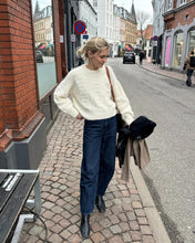 Indlæs billede til gallerivisning Opskrift på Esther Sweater fra PetiteKnit