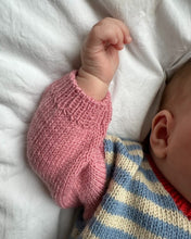 Indlæs billede til gallerivisning Opskrift på Holger Baby Set fra PetiteKnit