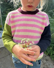 Indlæs billede til gallerivisning Opskrift på Holger Bluse fra PetiteKnit