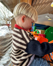 Indlæs billede til gallerivisning Opskrift på Holger Sweater Fra PetiteKnit