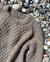Indlæs billede til gallerivisning Opskrift på Jenny Sweater fra PetiteKnit