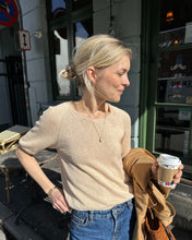 Indlæs billede til gallerivisning Opskrift på Kumulus Tee O-Neck fra PetiteKnit