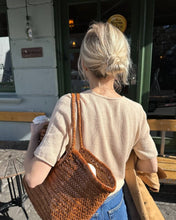 Indlæs billede til gallerivisning Opskrift på Kumulus Tee O-Neck fra PetiteKnit