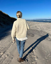 Indlæs billede til gallerivisning Opskrift på Louvre Sweater fra PetiteKnit