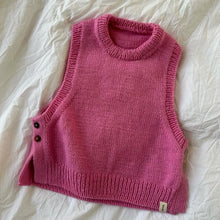 Indlæs billede til gallerivisning Opskrift på Lulu Slipover Junior fra PetiteKnit