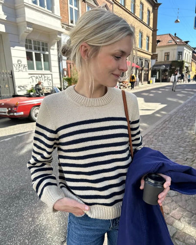 Opskrift på Lyon Sweater fra PetiteKnit