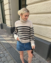 Indlæs billede til gallerivisning Opskrift på Lyon Sweater - Chunky Edition fra PetiteKnit
