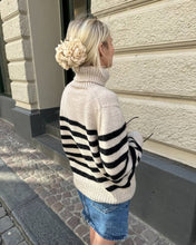 Indlæs billede til gallerivisning Opskrift på Lyon Sweater - Chunky Edition fra PetiteKnit