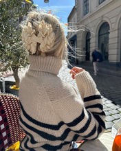 Indlæs billede til gallerivisning Opskrift på Lyon Sweater - Chunky Edition fra PetiteKnit