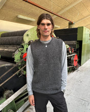 Indlæs billede til gallerivisning Opskrift på Novice Slipover Man fra PetiteKnit