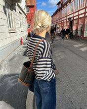 Indlæs billede til gallerivisning Opskrift på Olga Sweater fra PetiteKnit