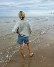 Indlæs billede til gallerivisning Opskrift på Sonja Sweater fra PetiteKnit