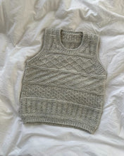 Indlæs billede til gallerivisning Opskrift på Storm Slipover Junior fra PetiteKnit