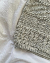 Indlæs billede til gallerivisning Opskrift på Storm Slipover Junior fra PetiteKnit