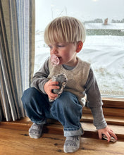 Indlæs billede til gallerivisning Opskrift på Storm Slipover Junior fra PetiteKnit