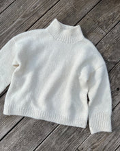 Indlæs billede til gallerivisning Opskrift på Weekend Sweater fra PetiteKnit