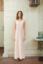 Indlæs billede til gallerivisning 2404-02 Minnie Dress fra Sandnes Garn