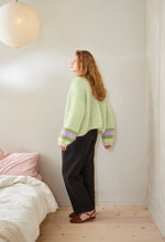 Indlæs billede til gallerivisning Sandnes Garn 2402-02 Facile Cardigan