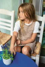 Indlæs billede til gallerivisning 2405-02 Minnie Dress Junior fra Sandens Garn