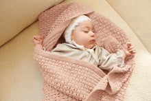 Indlæs billede til gallerivisning 2406-02 Sommerfugltæppe fra Sandnes Garn