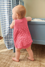 Indlæs billede til gallerivisning 2407-5 Lilja Singlet Baby, Linus Diaper Pants og Linus Bonnet fra Sandnes Garn