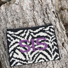 Indlæs billede til gallerivisning Statement Pung lilla (10,5 x 14,5 cm) af Pomp Stitch