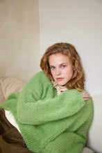 Indlæs billede til gallerivisning Sandnes Garn 2402-03 Facile Sweater