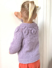 Indlæs billede til gallerivisning Opskrift på Chunky Dahlia Mini fra Le Knit