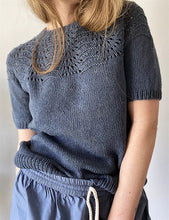 Indlæs billede til gallerivisning Opskrift på Peacock Tee Fra Le Knit