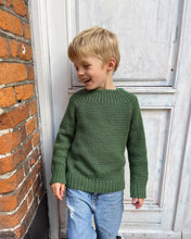 Indlæs billede til gallerivisning Opskrift på Alfreds Trøje fra PetiteKnit