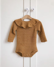 Indlæs billede til gallerivisning Opskrift på Almas Flæsebody fra PetiteKnit