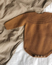 Indlæs billede til gallerivisning Opskrift på Ankers Dragt fra PetiteKnit