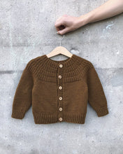 Indlæs billede til gallerivisning Opskrift på Ankers Jakke fra PetiteKnit