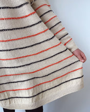 Indlæs billede til gallerivisning Opskrift på Festival Kjole Junior fra PetiteKnit