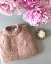 Indlæs billede til gallerivisning Opskrift på Fortune Sweater fra PetiteKnit