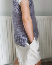 Indlæs billede til gallerivisning Opskrift på Holiday Slipover Junior fra PetiteKnit