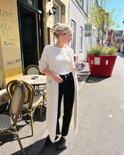 Indlæs billede til gallerivisning Opskrift på Ingen Dikkedarer Cardigan fra PetiteKnit