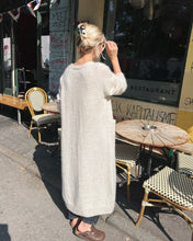 Indlæs billede til gallerivisning Opskrift på Ingen Dikkedarer Cardigan fra PetiteKnit