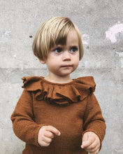 Indlæs billede til gallerivisning Opskrift på Karens Flæsebluse fra PetiteKnit