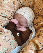 Indlæs billede til gallerivisning Opskrift på Karens Kyse fra PetiteKnit