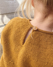 Indlæs billede til gallerivisning Opskrift på Mælkebøttekjole fra PetiteKnit