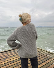 Indlæs billede til gallerivisning Opskrift på November Jacket fra PetiteKnit