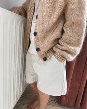 Indlæs billede til gallerivisning Opskrift på Novice Cardigan Junior - Chunky Edition fra PetiteKnit